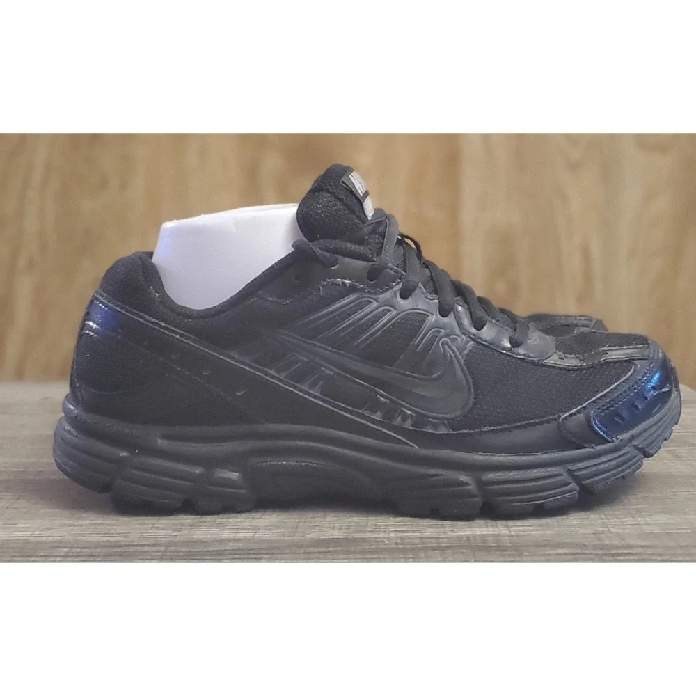 Nike Dart 8‎ Athletic Shoes Womens Size 7.5 Black